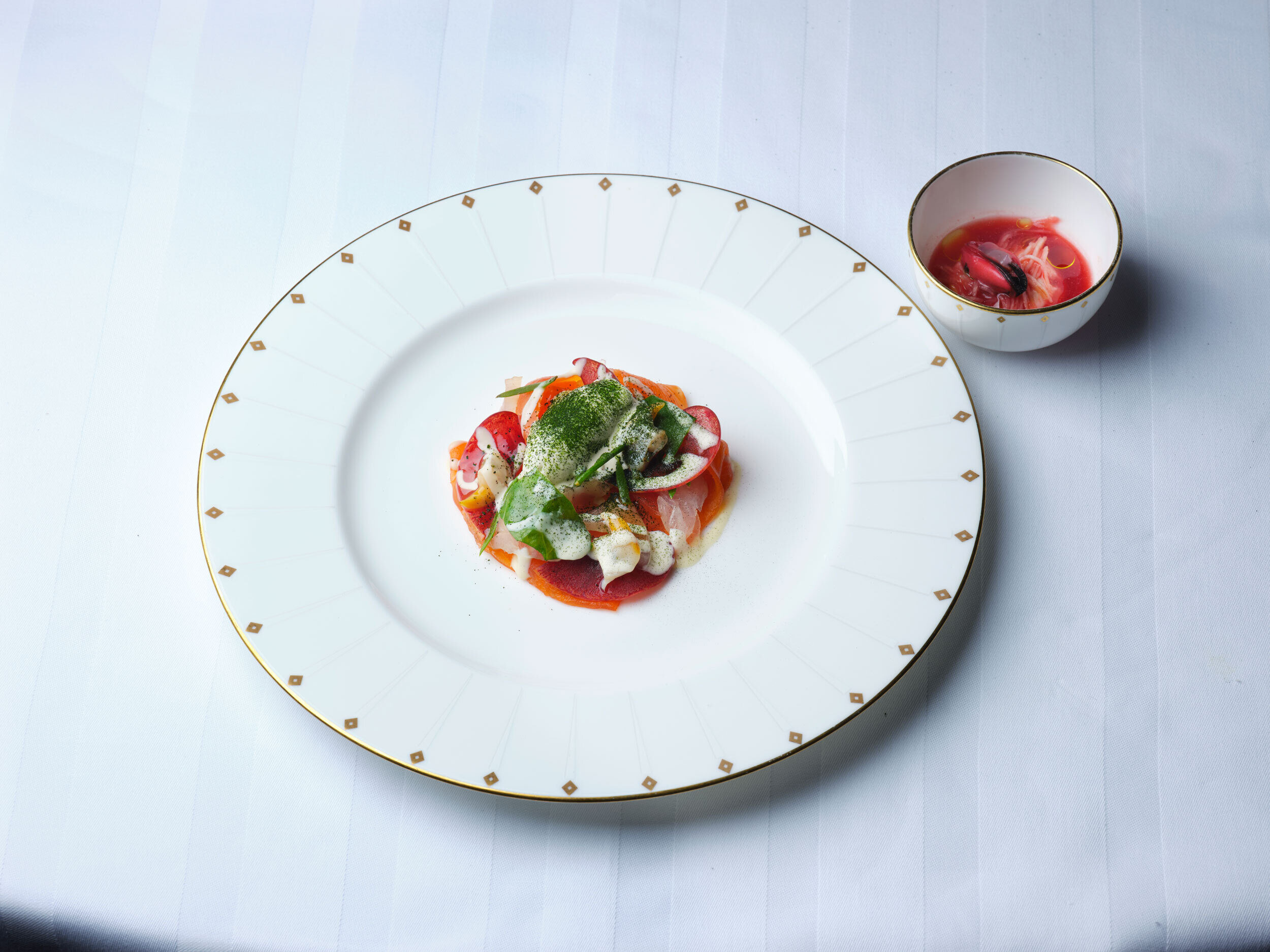 Jodi Hinds 251117 Bocuse Gala 02 Smoked Trout Daniel Stucki 31